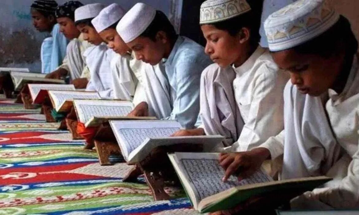 यूपी के मदरसों पर सुप्रीम कोर्ट सुनाएगा आज अपना फैसला