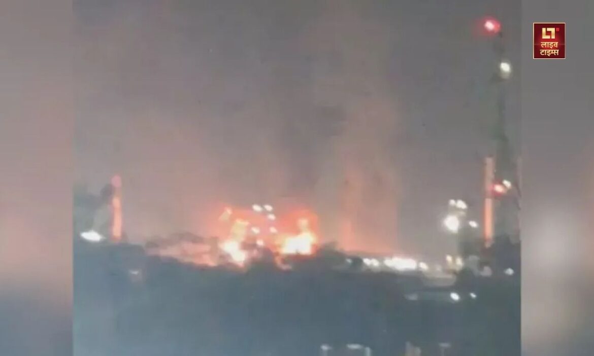 मथुरा के रिफाइनरी प्लांट में ब्लास्ट, 12 लोग गंभीर रूप से झुलसे - Live Times