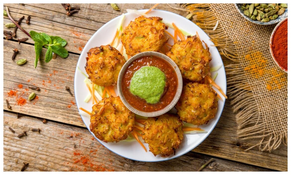 Healthy Breakfast: खाना चाहते हैं कम तेल वाला टेस्टी नाश्ता तो ट्राई करें सूजी के क्रिस्पी पकौड़े, नहीं होगी बदहजमी की शिकायत