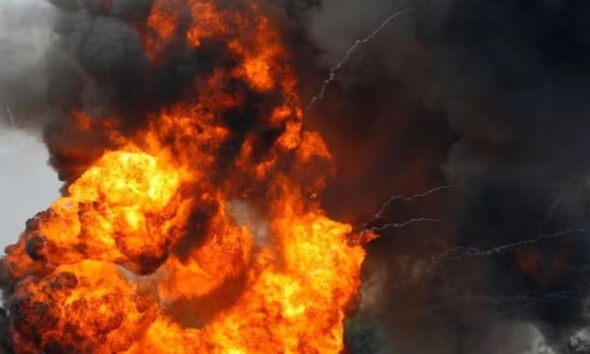 southwest Pakistan Massive explosion 7 people including 5 school children killed