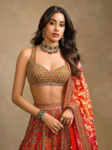 ऑरेंज कलर ने साल 2024 में शादी-पार्टी में खूब जलवा बिखेरा