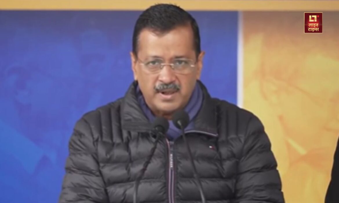 Arvind Kejriwal announced honorarium priests Delhi