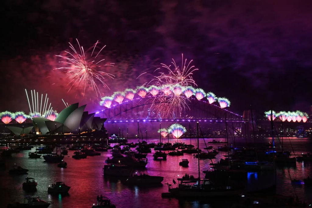 Happy New Year 2025, celebration, Live Times