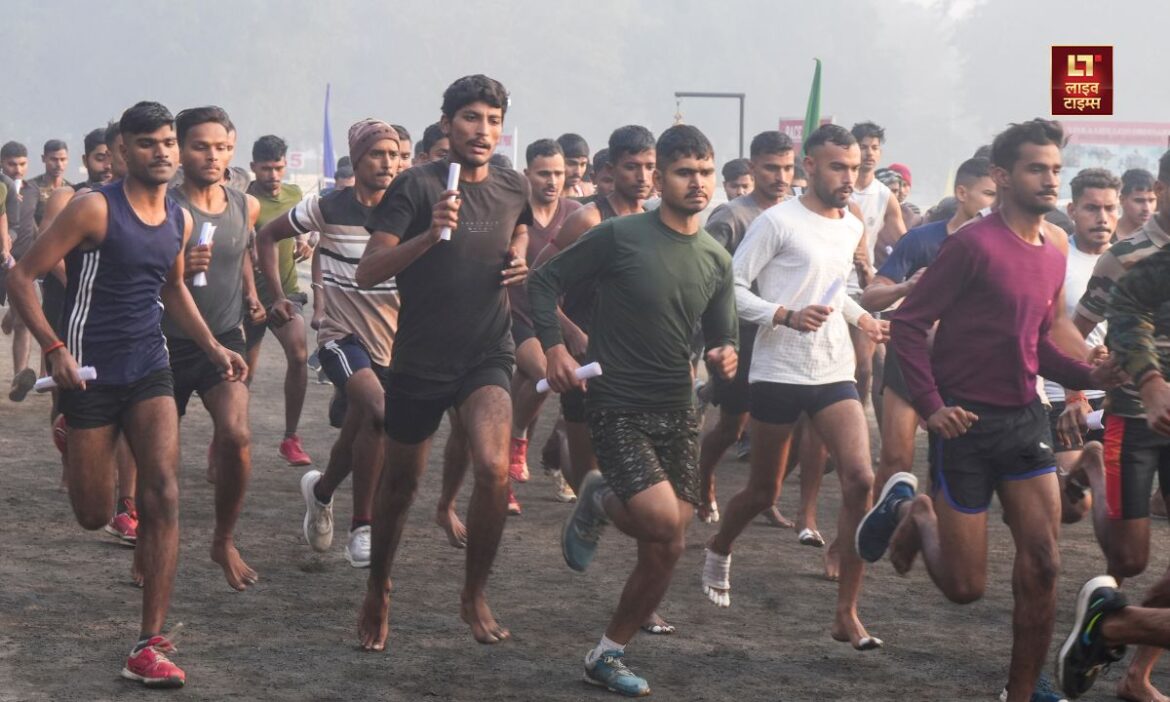 Agniveer Recruitment 2025: उत्तर प्रदेश के लखनऊ छावनी के AMC स्टेडियम में अग्निवीर भर्ती रैली का आयोजन शुरू हो गया है. ये आयोजन 10 जनवरी से 22 जनवरी 2025 तक चलने वाली है.