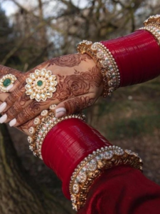 ट्रेंड में हैं ये 5 तरह के बैंगल डिजाइन, अपनी कलेक्शन को आप भी करें अपग्रेड