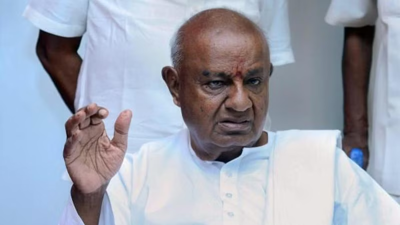 Former Prime Minister HD Deve Gowda - Live Times