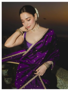 तमन्ना भाटिया अपने बोल्ड फैशन सेंस के लिए मशहूर हैं. यही वजह है कि वो लाखों लोगों के लिए स्टाइल आइकन हैं. अगर आप भी साड़ी में ग्रेसफुल लगना चाहती हैं तो आपके लिए तमन्ना भाटिया का स्टनिंग कलेक्शन लेकर आए हैं.