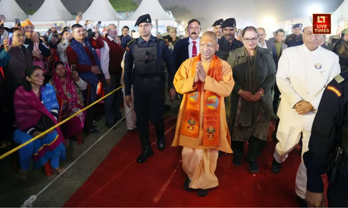 Yogi Adityanath, Aurangzeb, BJP, Abu Azmi, Samajwadi Party,