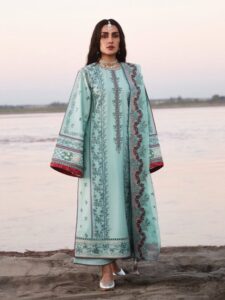 Pakistani actress Ayeza Khan suit collection Navratri