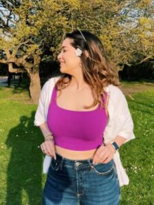 Young girls must try these 6 stylish travel outfits of Sara Tendulkar
