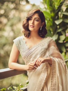 Even a mother of two children will look like Yami Gautam, just wear these saris