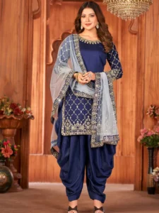 Bollywood actresses crazy Patiala suit
