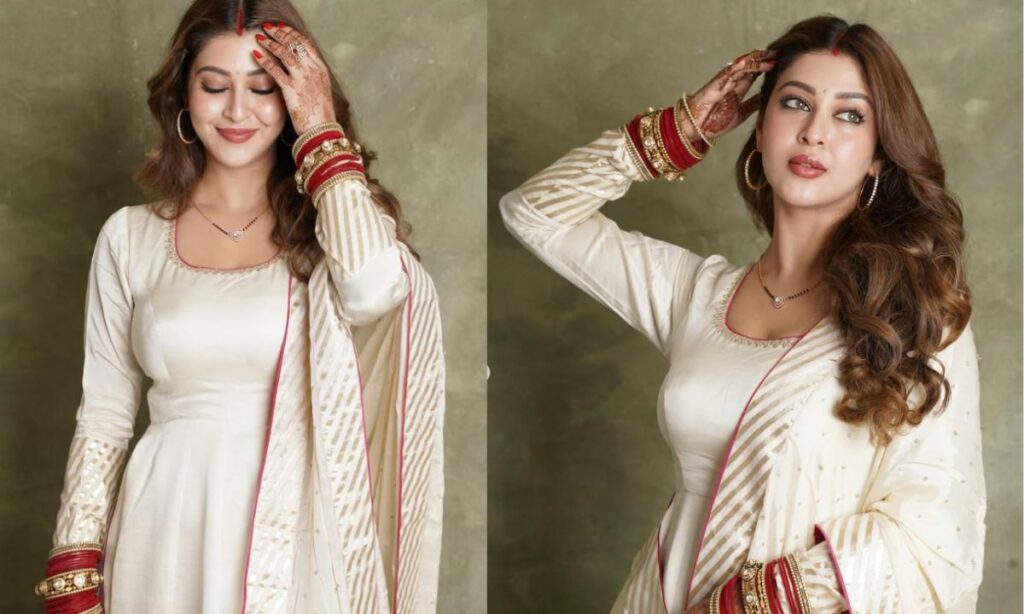 Sonarika Bhadoria in Bangles for Suhagan