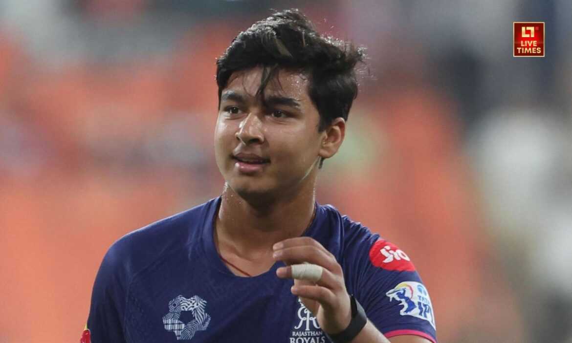 Vaibhav Suryavanshi In IPL : IPL में राजस्थान रॉयल्स और गुजरात टाइटन्स के बीच खेले गए मुकाबले में 14 साल के वैभव सुर्यवंशी ने शानदार प्रदर्शन किया. उन्होंने 35 गेदों सपर शतक जड़ा है.