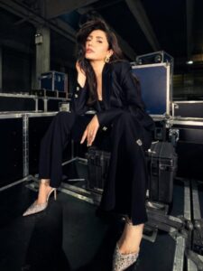 बॉलीवुड-टॉलीवुड एक्ट्रेस से भी ज्यादा खूबसूरत है Mahira Khan का इयररिंग कलेक्शन