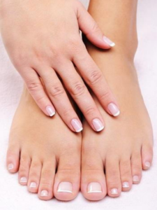If you are troubled by cracked heels in summer, then these tips will help