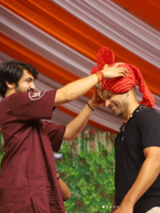 Shikhar Dhawan reached Bageshwar Dham girlfriend Sophie Shine