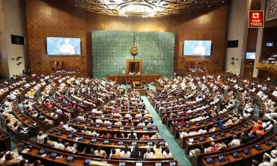 Waqf Bill : वक्फ संशोधन बिल लोकसभा में पास हो गया है. इसकी घोषणा देर रात लोकसभा अध्क्षय ओम बिरला ने की. इसके पक्ष में 288 वोट पड़े तो विरोध में 232 वोट डालें गए थे.