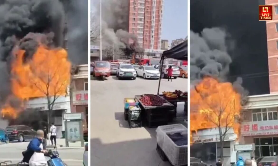 China Restaurant Fire: लियाओनिंग के इस हादसे ने न सिर्फ कई जिंदगियों को निगल लिया, बल्कि पूरे देश को एक बार फिर सोचने पर मजबूर कर दिया है कि सार्वजनिक स्थलों की सुरक्षा कितनी लचर हो गई है.