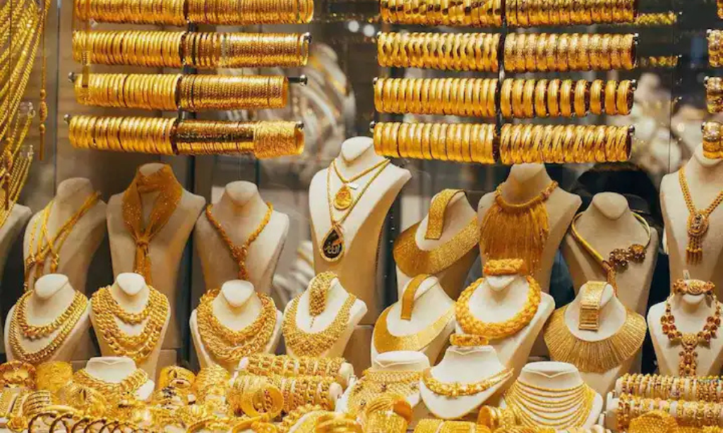 Gold and Silver prices Significantly drop in the Wedding Season