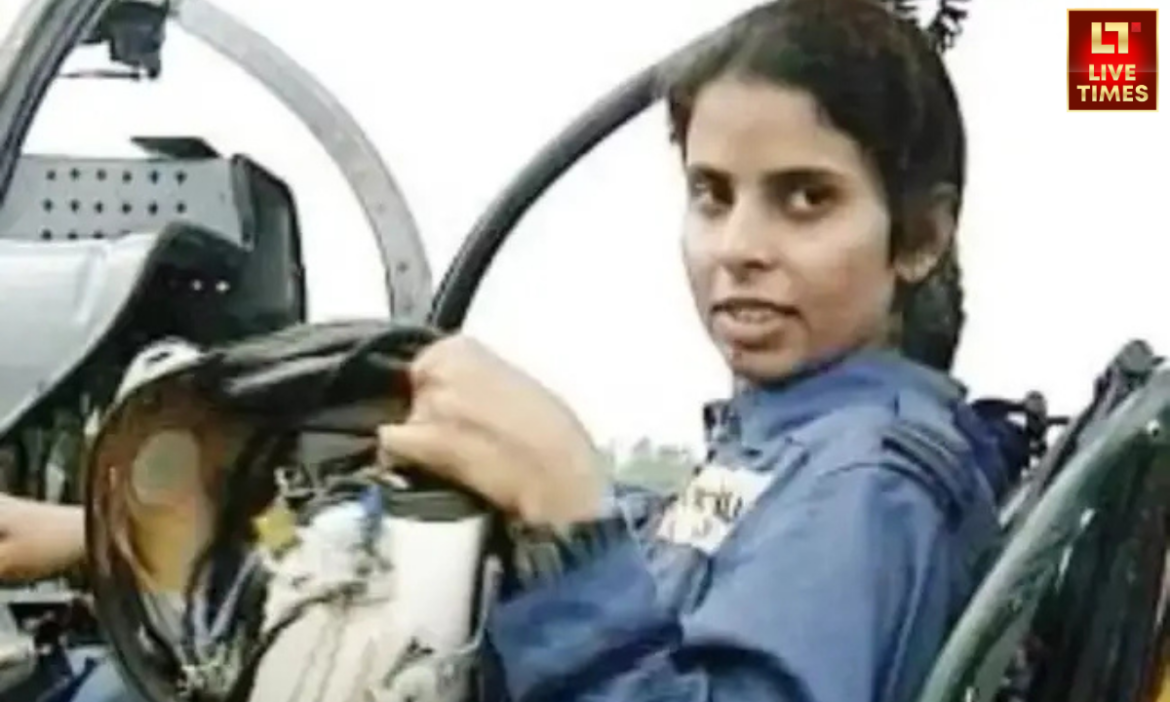 ऑपरेशन सिंदूर की सफलता के बाद एक बार फिर लोगों के जहन में 'द कारगिल गर्ल' गुंजन सक्सेना की यादें ताजा हो गई हैं.