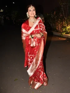 Banarasi saree fashion is trending again