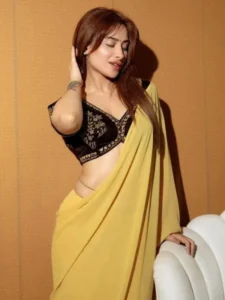 Trendy Blouse Design with Saree