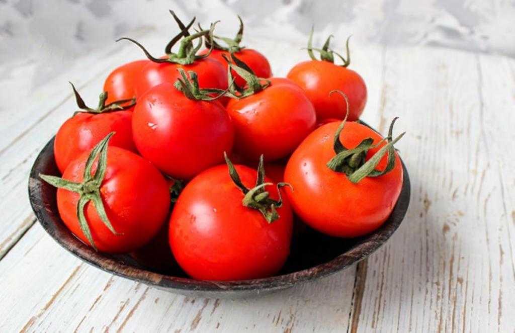 Natural Foods to Improve Vision: Tomato