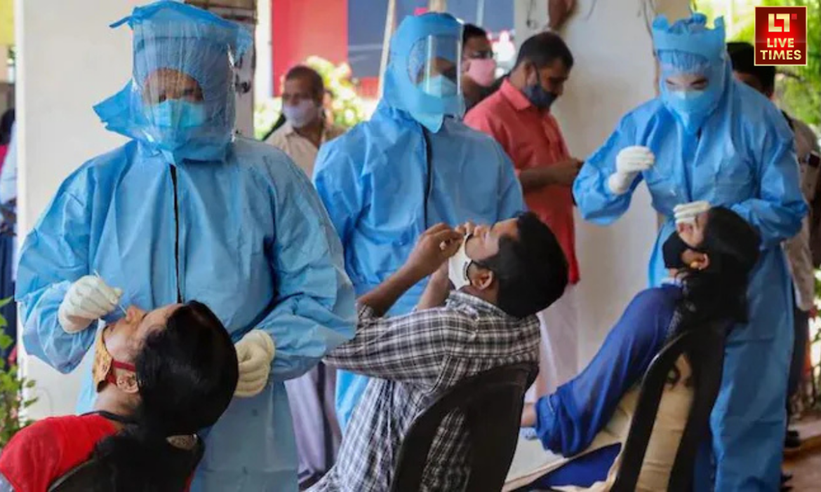 कोरोना के बढ़ते मामलों के बीच केंद्र सरकार ने लोगों से सावधानी बरतने और सतर्क रहने की बात कही है.