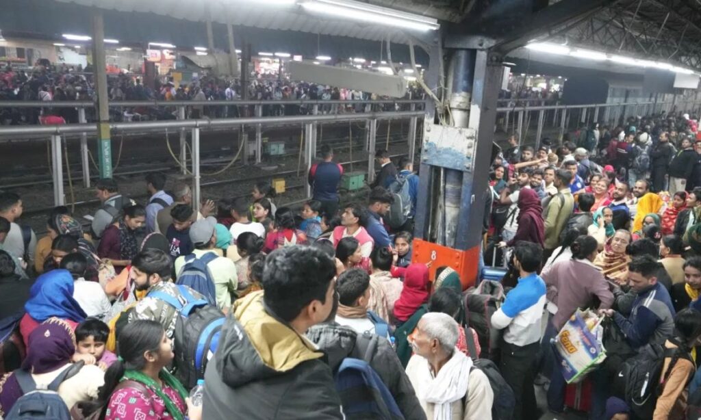New Delhi railway station stampede