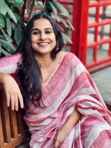 Linen Saree Latest Design With Bollywood Actress