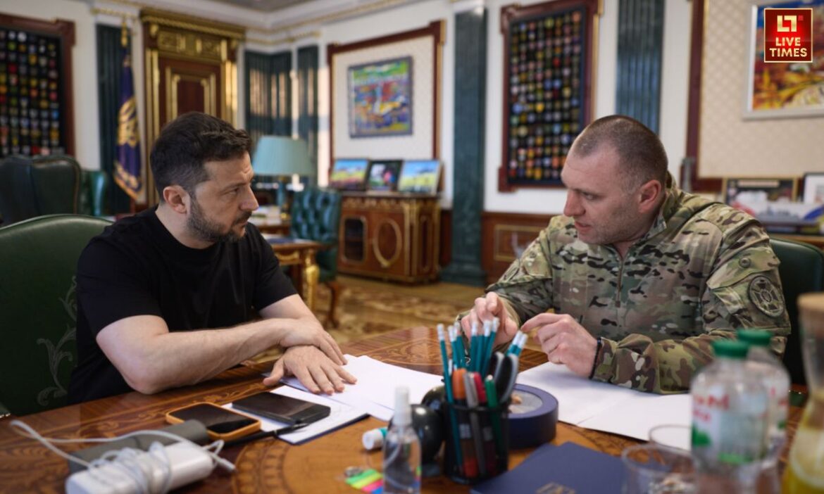 Operation Spider: यूक्रेन ने रूस पर लॉन्च किया ऑपरेशन स्पाइडर. 5 एयरबेस और कई फाइटर जेट किए तबाह. ये ऑपरेशन ऐतिहासिक खुद बोले जेलेंस्की.