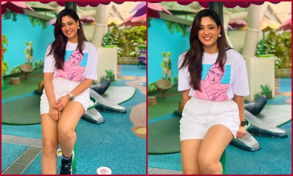 Shweta Tiwari in short with t-shirt
