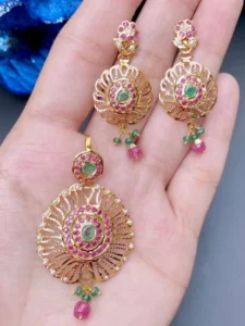 Gold Jadau Jewellery Designs