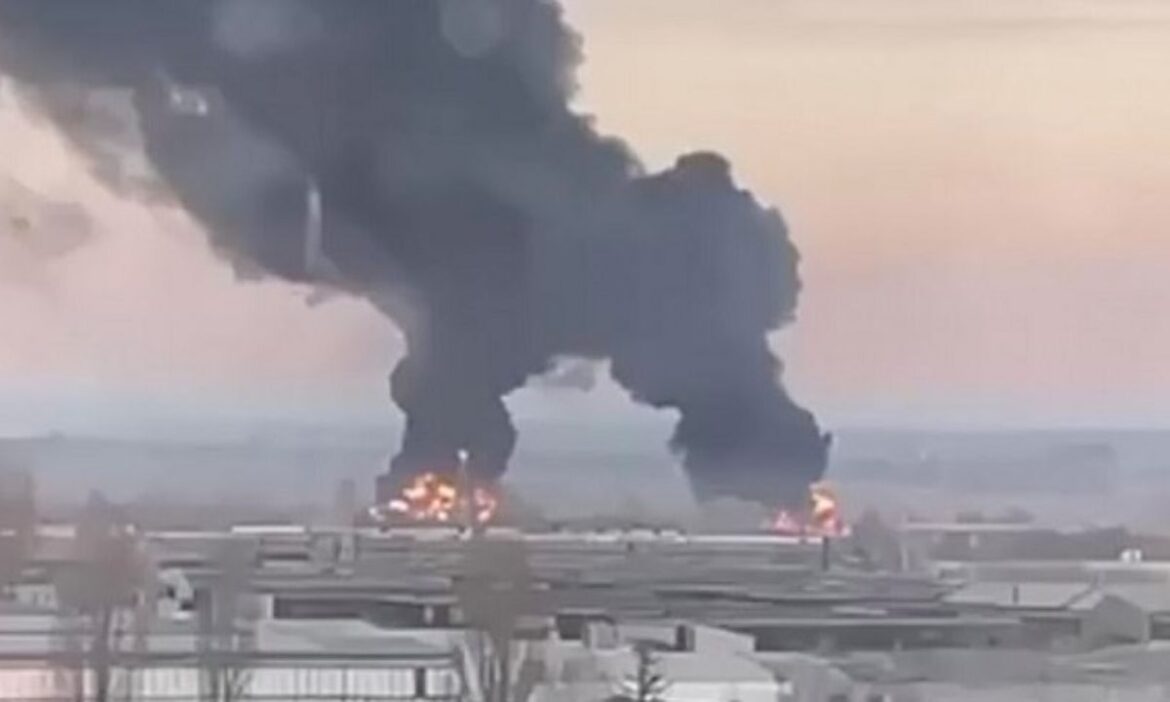 Ukrainian drone attacks oil refineries Russian regions running empty