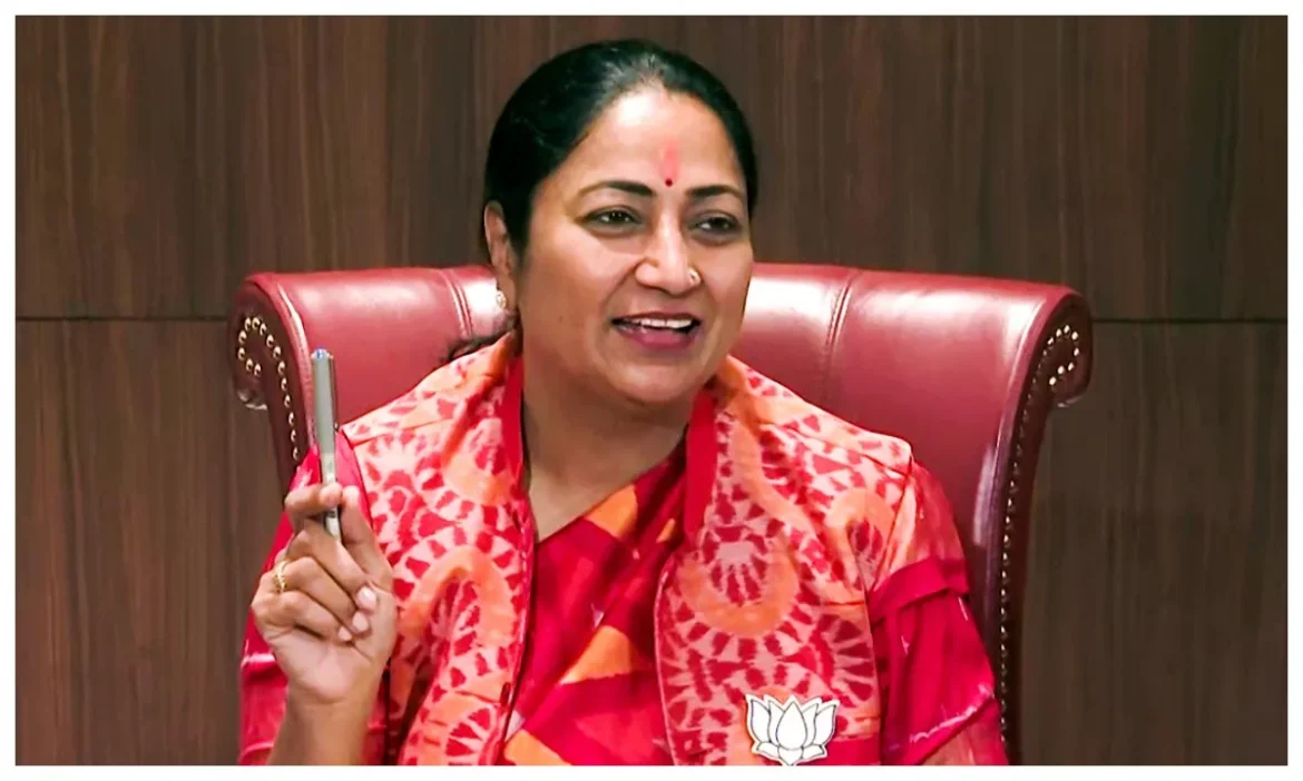 CM Rekha Gupta का बड़ा एलान, एजुकेशन का हब बनेगी दिल्ली; होंगे कई बड़े बदलाव