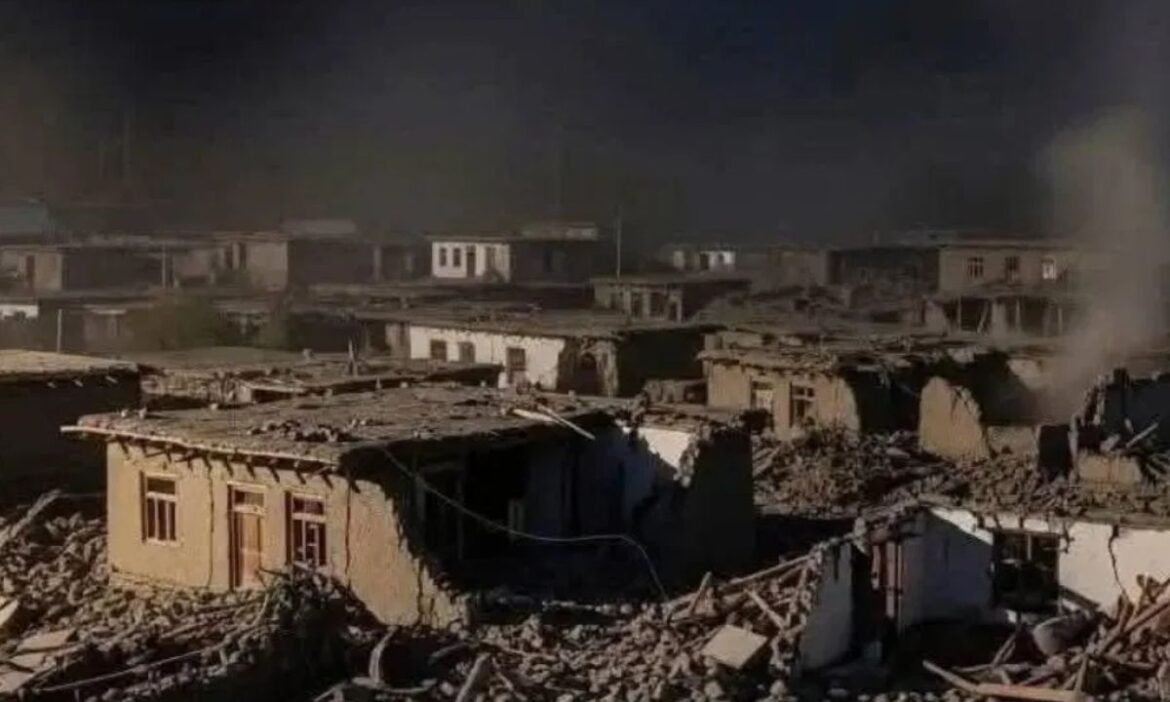 earthquake Afghanistan killing 600 destroying villages