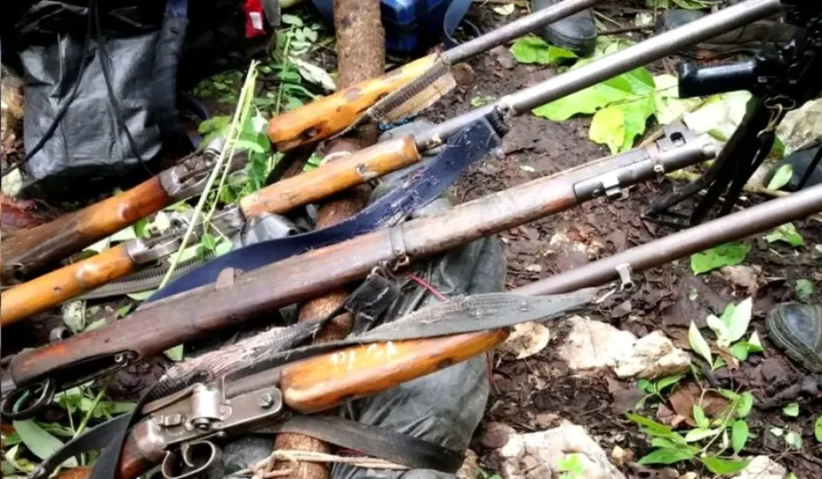 41 Naxalites Surrender