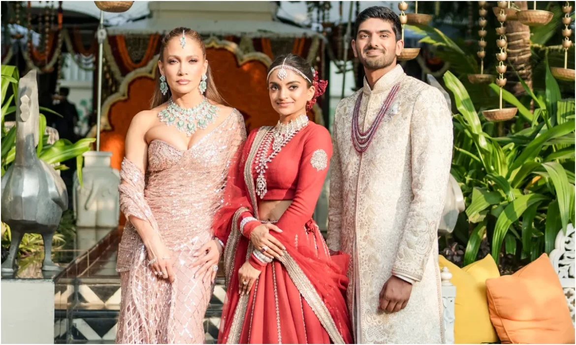 उदयपुर की शाही शादी में Jennifer Lopez का देसी ग्लैमर, मनीष मल्होत्रा की कस्टम साड़ी में छाईं JLO