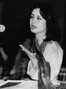 wonderful couplets of Parveen Shakir