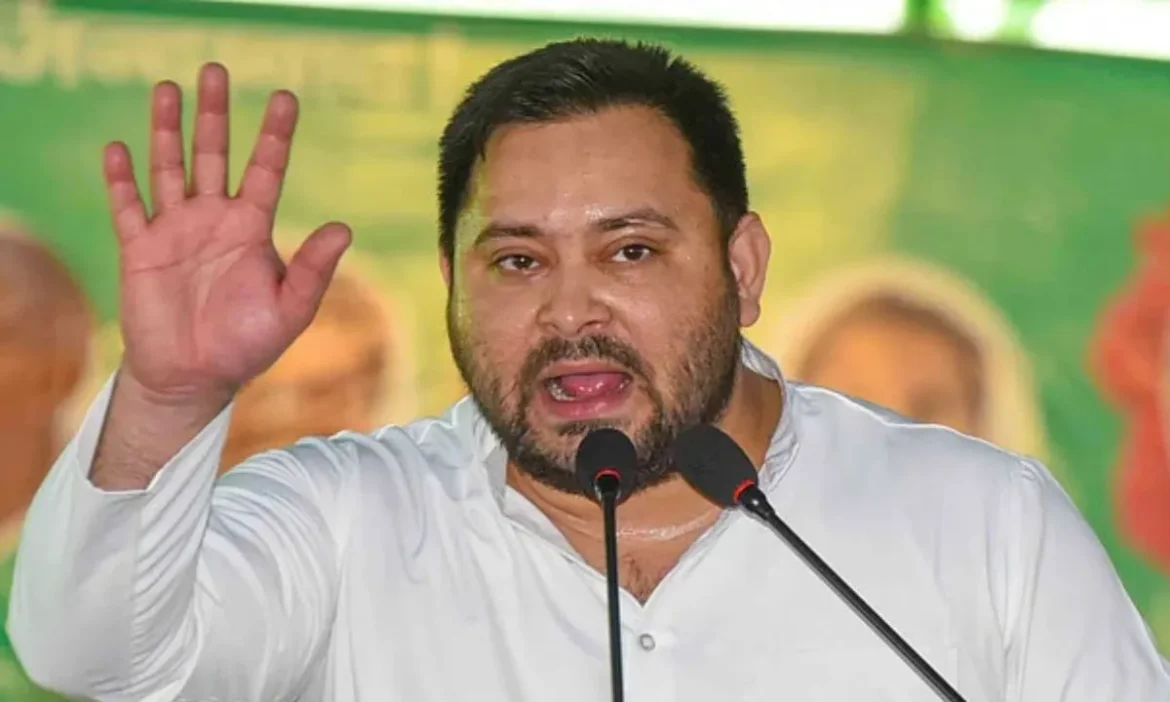 वोटिंग से पहले तेजस्वी का मास्टरस्ट्रोक