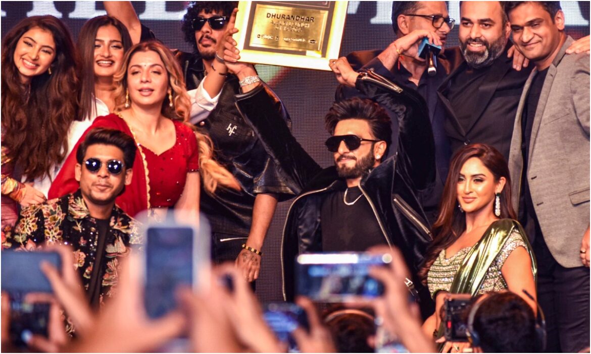 खूब चल रहा है Ranveer Singh की Dhurandhar का जादू, 3 दिन में ही बॉक्स ऑफिस पर कर दिया कमाल