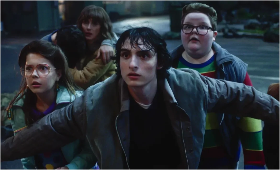 तैयार हो गई New Year की बिंज लिस्ट, अलग-अलग OTT पर आ रहीं 6 नई फिल्में और वेब सीरीज