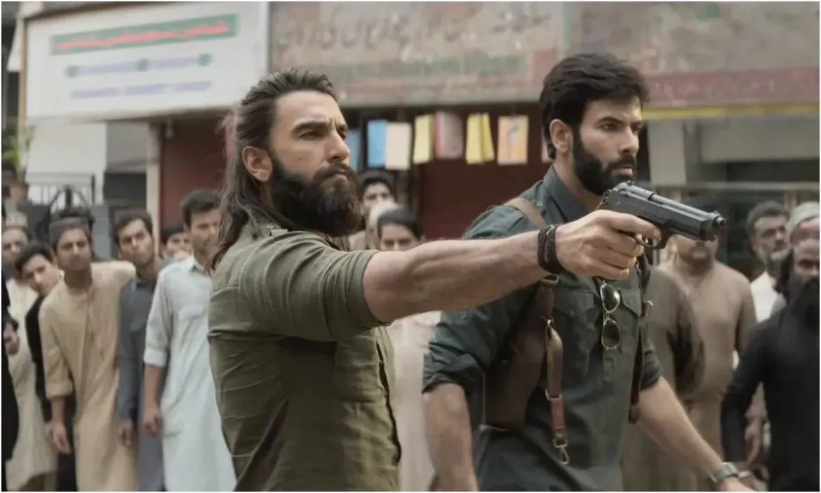 Dhurandhar ने पहले ही दिन कर दिया कमाल, पूरी रात हाउसफुल रहे Ranveer Singh की फिल्म के शो, जानें कितनी हुई कमाई