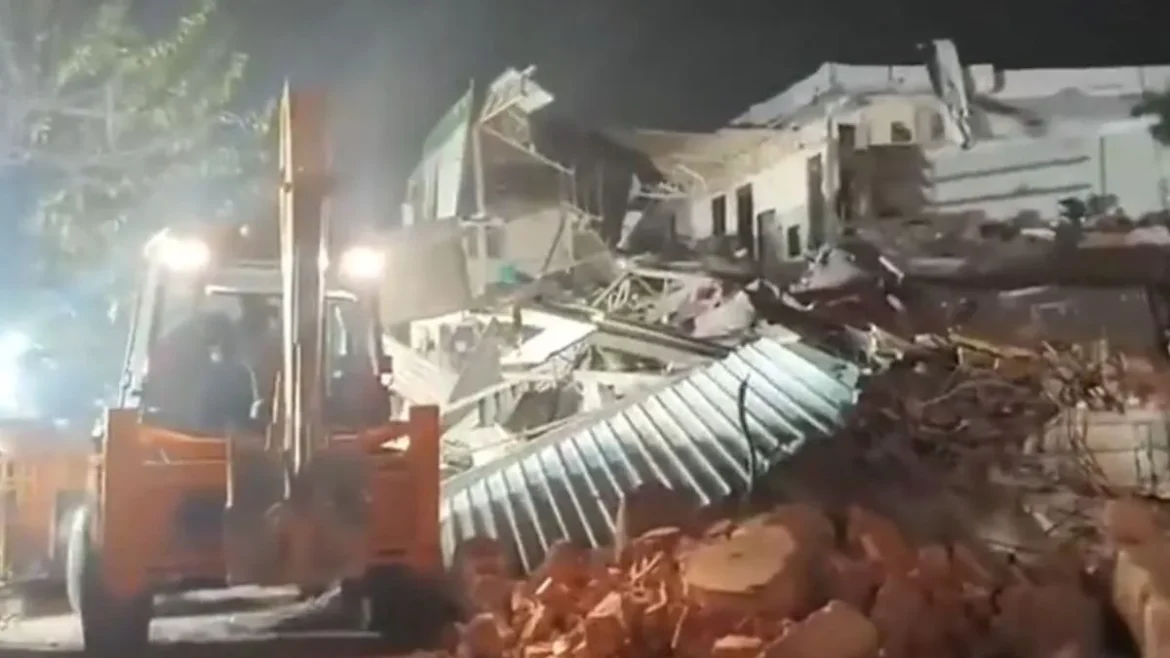 Faiz e Elahi Masjid Bulldozer