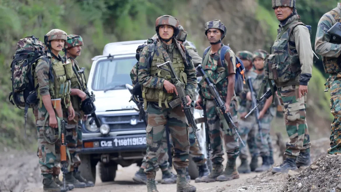 कठुआ में सुरक्षा बलों ने पाक आतंकवादी उस्मान को मार गिराया, भारी मात्रा में गोला-बारूद और राइफल बरामद