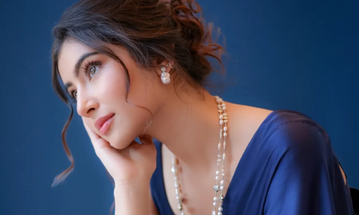 नन्ही 'नीला' से Ranveer की 'यालीना' तक, Bollywood पर राज करने की तैयारी में Dhurandhar की सारा!