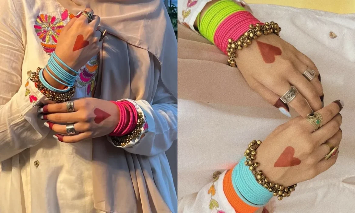 वेडिंग सीजन में धूम मचा रहे हैं ये 6 ट्रेंडी Velvet Bangles के डिजाइन्स, आप भी पहनकर करें पार्टी में शाइन