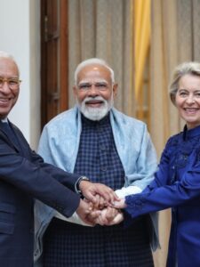 India-EU Trade Agreement: भारत और यूरोपीय संघ के बीच हुए मुक्त व्यापार समझौते (FTA) को यूरोपीय आयोग की अध्यक्ष उर्सुला वॉन डेर लेयेन ने ऐतिहासिक बताया है.