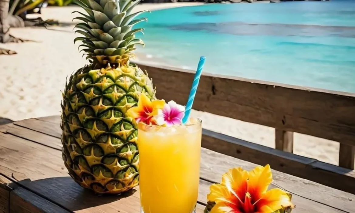 वेकेशन भी और Pineapple की दावत भी! जानिए आखिर किस द्वीप को कहा जाता है 'आईलैंड ऑफ पाइनएप्पल'